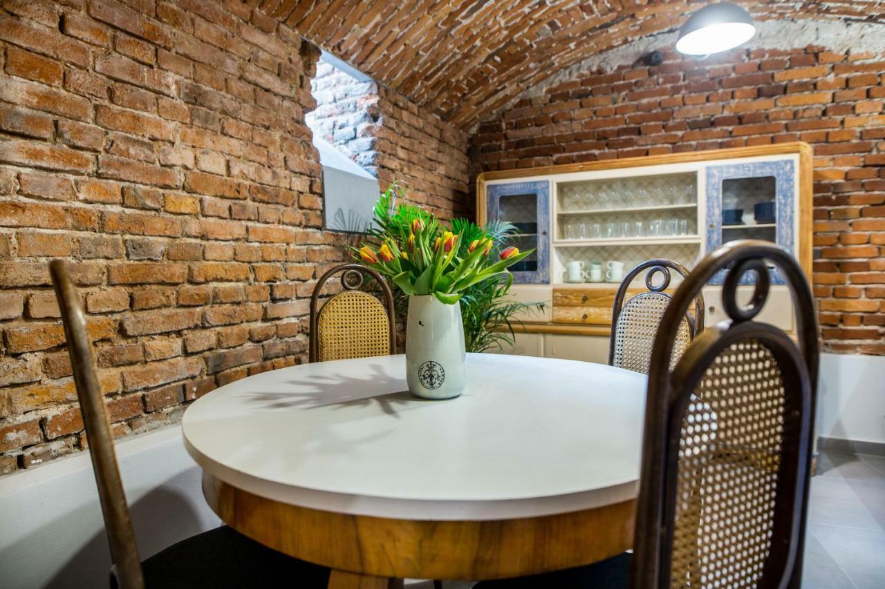 Apartamenty Bluma Krasków Exterior foto